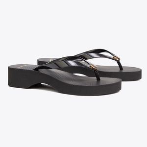 NEW IN BOX Tory Burch Carved Wedge Flip-Flops Sz 8